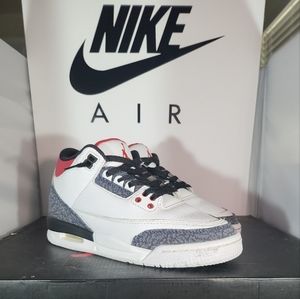 Size 4 - Jordan 3 Retro Denim SE Fire Red 2020( 5.5 Women)....... Fits Men Size